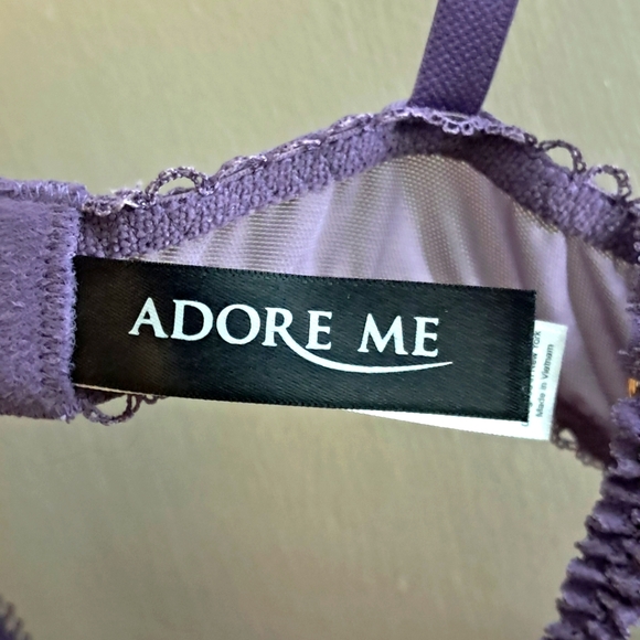 Lace Underwire Bra in Purple - Picture 5 of 8